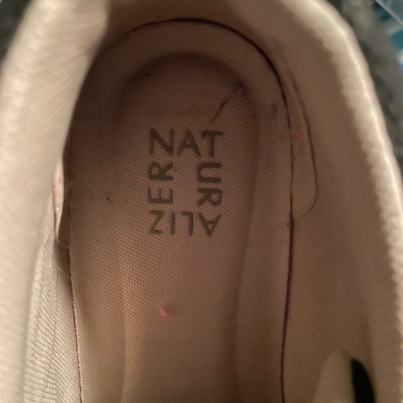 Size 9 black suede mid-tops- sneakers. Naturalizer Brand. EUC - Picture 7 of 7